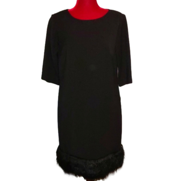𝅺Tahari Black Knit Cocktail Dress with Faux Fur Hem; Size 8 - Picture 1 of 9